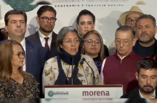 Claudia Leticia Garfias en conferencia de prensa