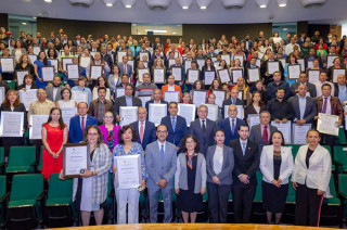 Durante el acto, que incluyó el cuarto informe del secretario general saliente, Pedro Rodríguez Magallanes, y la entrega de reconocimientos a trabajadores