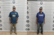 Los dos adultos detenidos durante el operativo