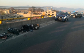 Tráiler atropella a tres policías en la Toluca-Naucalpan