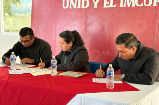 Autoridades del Ayuntamiento de Calimaya y representantes de la UNID formalizan la firma del convenio de colaboración