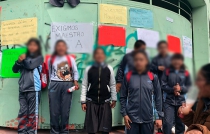 Impiden padres de familia acceso a escuela primaria en Metepec