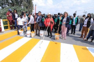 La administración de Otzolotepec lanza un proyecto integral de reordenamiento vial, mejorando infraestructura y capacitando a operadores del transporte público.