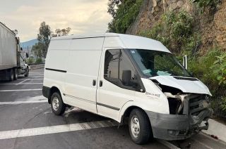 Se estampa contra la barra de contención en la Carretera Panamericana