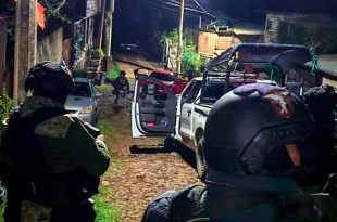 Los hechos ocurrieron alrededor de las 04:00 horas, cuando personal de la Guardia Nacional realizaba patrullajes en la zona y detectó varias camionetas en las que viajaban sujetos armados.