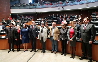 Rinden protesta consejeros honoríficos del Consejo Consultivo de la CNDH