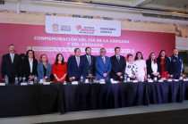 Asistentes a la ceremonia