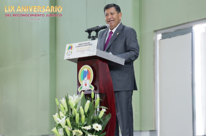 Jenaro Martínez Reyes, líder del SMSEM, en la conmemoración del 59 aniversario en Toluca