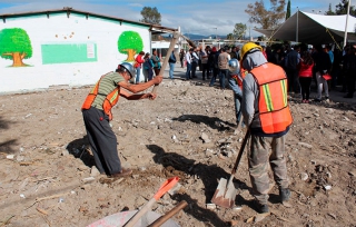 Empresarios, comerciantes y autoridades salen al rescate de escuelas, en Ecatepec