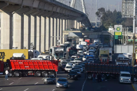 Transportistas anuncian paro nacional y posibles bloqueos carreteros para exigir mayores garantías de seguridad