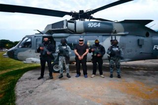 Edgar Valeriano “N”, alias “Kamoni”, presunto jefe regional del Cártel de Tepalcatepec, fue detenido en Michoacán durante un operativo de fuerzas federales.