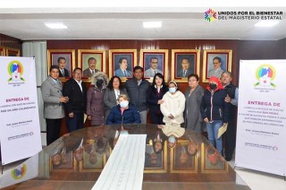 Durante la entrega, Jenaro Martínez destacó el compromiso del sindicato de acompañar al magisterio en los momentos difíciles, subrayando la importancia de dar continuidad a estos beneficios.