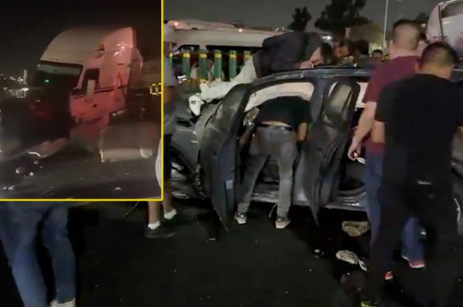 Elementos de emergencia acudieron al lugar para realizar maniobras de extracción, mientras que el tráfico en la zona se encuentra severamente afectado.