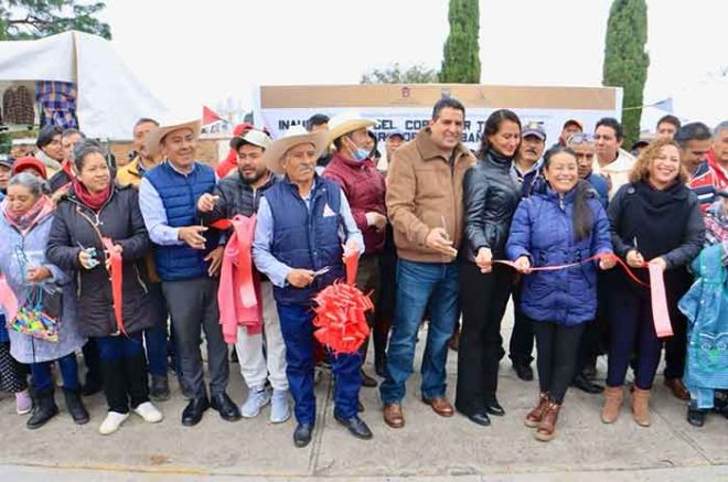 Todos los miércoles, sumérgete en el vibrante mundo textil de San Pedro de los Baños.