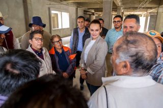 Autoridades estatales y municipales recorren el predio donde se construirá el CEAPS en San Nicolás Coatepec de las Bateas, en Tianguistenco.