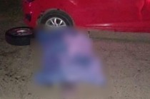 Elementos de la Fiscalía General del Estado de Sinaloa levantaron el cuerpo y lo trasladaron al anfiteatro de la localidad