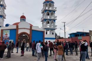 Dos hombres fueron interceptados por varios pobladores.