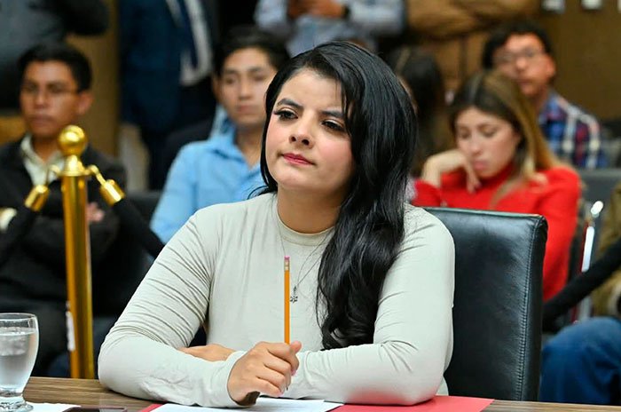 La diputada Itzel Daniela Ballesteros Lule impulsó una de las iniciativas para fortalecer los mecanismos que garanticen el cumplimiento de las pensiones alimenticias en el Estado de México.