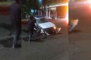 La víctima perdió el control y se estrelló contra el muro de contención.