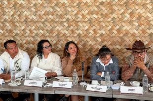 Respaldaron la propuesta para eliminar la reelección y criticaron su permanencia en cargos públicos.