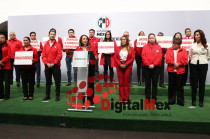 Cristina Ruiz Sandoval, presidenta del PRI Edoméx en conferencia de prensa.