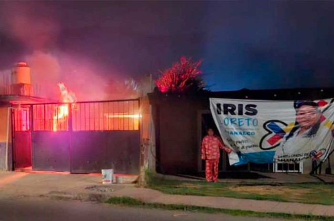 Incendiaron un local de refacciones propiedad de su familia situado en la delegación de San Bartolo