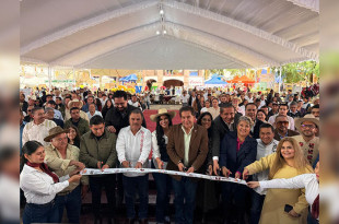 Alcaldesa y autoridades inauguran  la Feria Malacatepec 2025 “Aguacate y Trucha&quot;. 