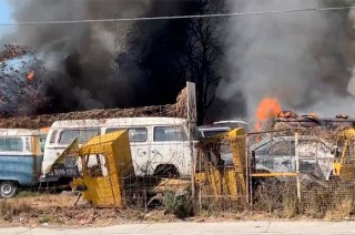 #Video: ¡Alerta! Fuerte incendio consume deshuesadero en #Chalco