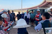 Exigieron concluir puentes y obras de drenaje pendientes.