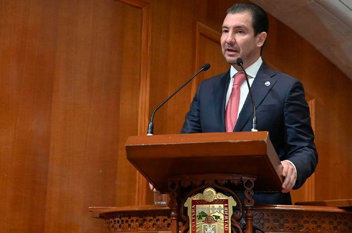 El coordinador del Grupo Parlamentario del PRI en el Congreso del Estado de México, Elías Rescala Jiménez, presentó un balance de las reformas impulsadas por la bancada durante el periodo legislativo comprendido entre enero y julio de 2026.