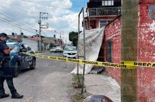 Un hombre en situación de calle fue encontrado sin vida sobre la calle Aldama, esquina con Villada, en el municipio de Toluca.