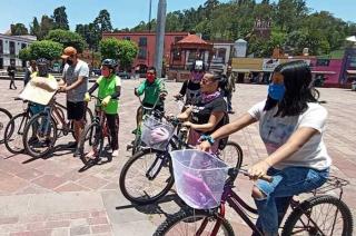 Colectivo Bicionarias, encabezó una rodada en manifestación de la muerte del hombre de 77 años