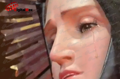 Imagen de la Virgen de los Dolores con aparentes lágrimas en el rostro