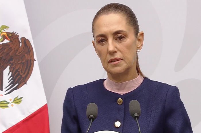 La presidenta Claudia Sheinbaum informó que presenta una fuerte gripa, tos y fiebre; por recomendación médica guardará reposo y no encabezará la conferencia matutina.