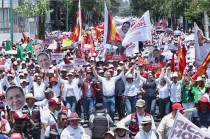  El candidato a la presidencia municipal de Toluca, Ricardo Moreno, promete videovigilancia, iluminación y seguridad para mujeres.