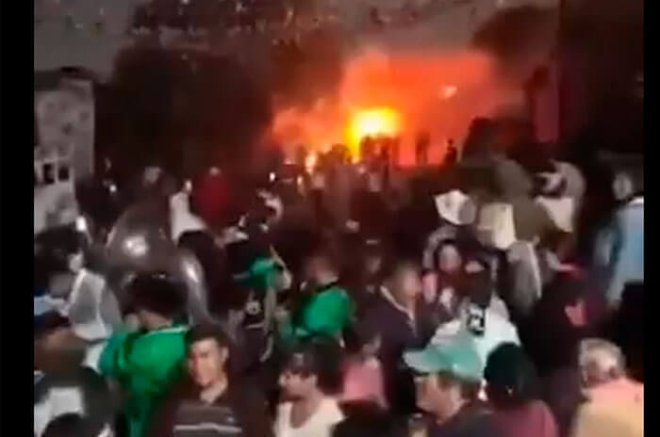 El incidente ocurrió durante la quema de un torito en el municipio de Ixtapaluca