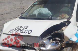 Una motoneta impactó contra un taxi que, a su vez, chocó con un vehículo particular; los heridos fueron trasladados al Hospital General