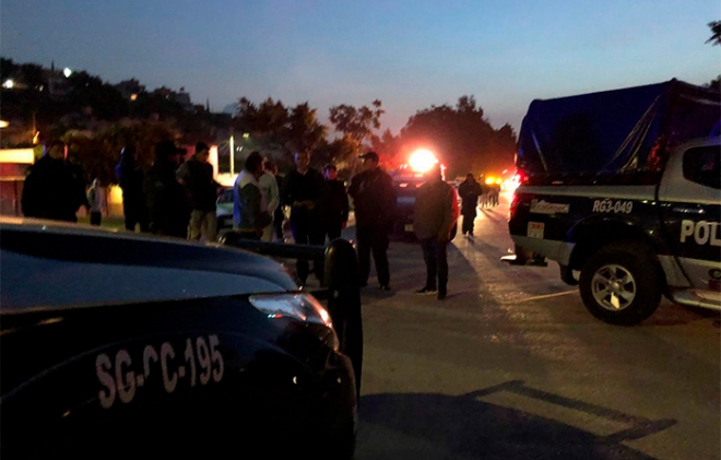 #ÚltimaHora #Video se enfrentan a balazos con el convoy que acompañaba al alcalde de Ecatepec Fernando Vilchis