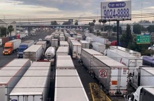 Tránsito infernal en la carretera México-Querétaro