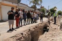 Retiraron 76 metros de tubos de asbesto de 40 centímetros de diámetro totalmente fracturados y tapados, los cuales fueron sustituidos por tubería de oruga de 38 centímetros.