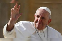 Francisco falleció a causa de complicaciones derivadas de una neumonía bilateral, tras permanecer hospitalizado durante 28 días en el Hospital Gemelli de Roma.