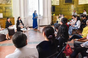 La Defensora Municipal de DDHH de Toluca y moderadora del panel, Zulairam Janet Arreola Arreola, destacó que debe visibilizarse la crianza en prisión.