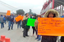 Los inconformes señalaron que, pese a múltiples gestiones, no han recibido respuesta ni soluciones a los daños provocados durante la ejecución del proyecto.