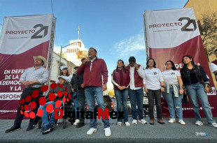 Toluca reúne a más de 10 mil personas en la megamarcha por la paz y la democracia