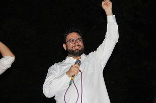 Isaac Montoya también celebró el triunfo de Claudia Sheinbaum.