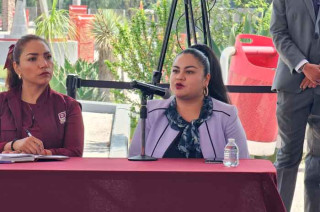 Durante la sesión se presentaron iniciativas ciudadanas como Casas Amigas, redes de promotores infantiles y asistencia psicológica en escuelas.