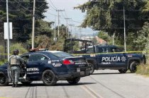 Elementos de seguridad acordonaron la zona del Camino Real a San Antonio Buenavista, en Toluca.