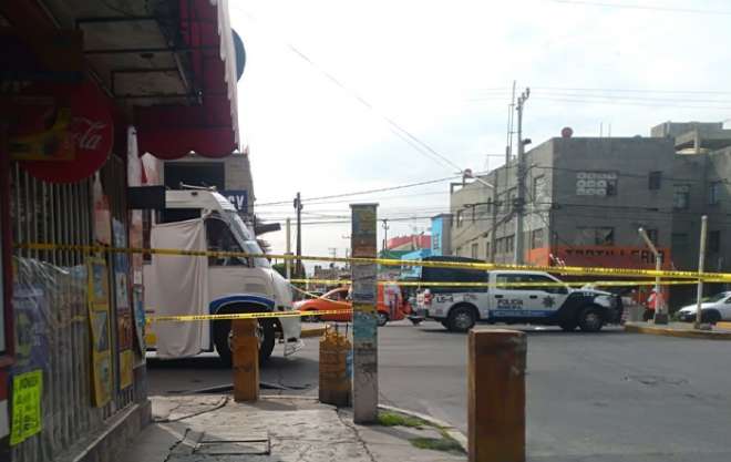 Los hechos se registraron cuando el operador circulaba por la avenida Cuauhtémoc y al llegar a la esquina de la Séptima Avenida, en la colonia Estado de México