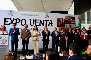 Durante la inauguración, la senadora expresó su entusiasmo por recibir a los artesanos en la sede legislativa y reafirmó que el Senado mantiene las puertas abiertas para fortalecer la economía local.
