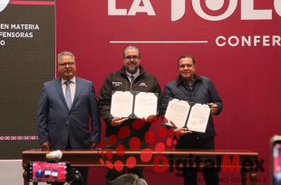 El convenio fue signado por Ricardo Moreno García y Luis Miguel Carriedo, con la presencia como testigo de honor del secretario del Trabajo estatal, Norberto Morales Poblete.